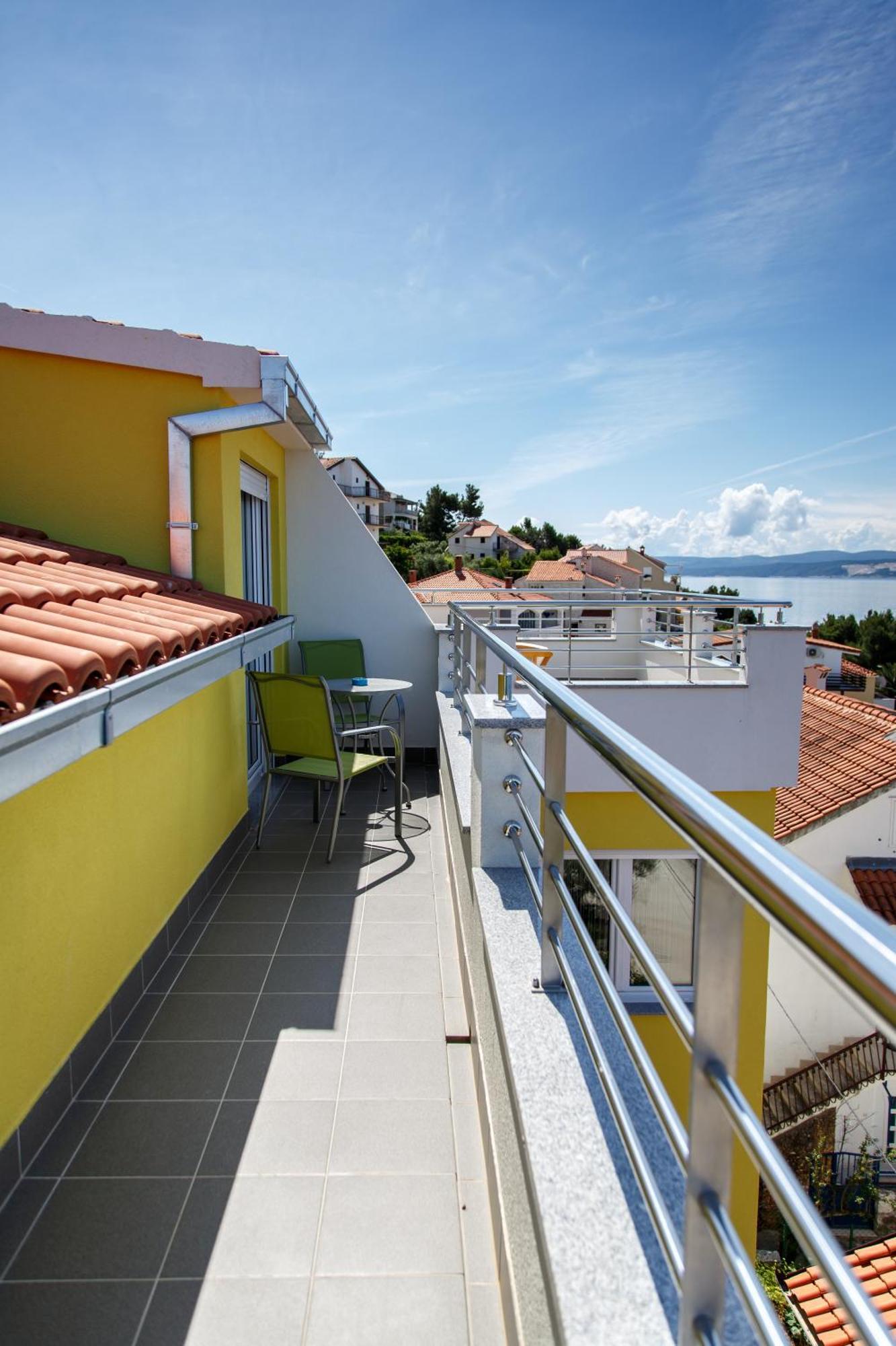 Nemira Sunny Apartments Omiš Rum bild