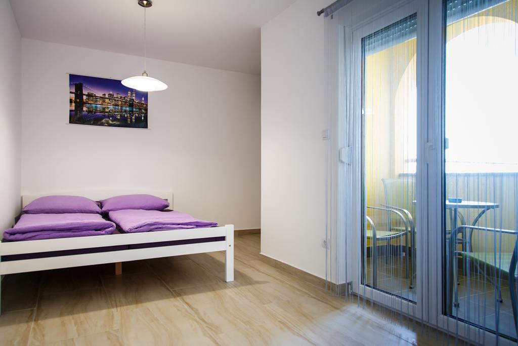 Nemira Sunny Apartments Omiš Rum bild